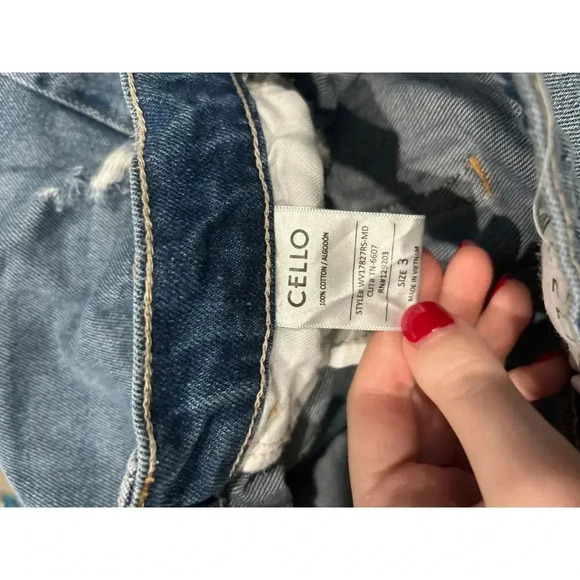 Cello Distressed Ripped Knee High Waist Raw Hem Cotton Straight Leg Jeans Size 3 - Picture 6 of 6